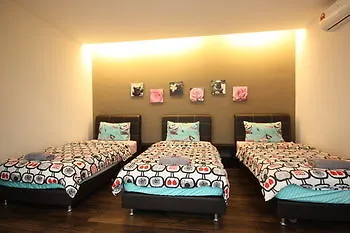 Shamrock Beach Villas Penang Seaview تانجونغ بونغاه